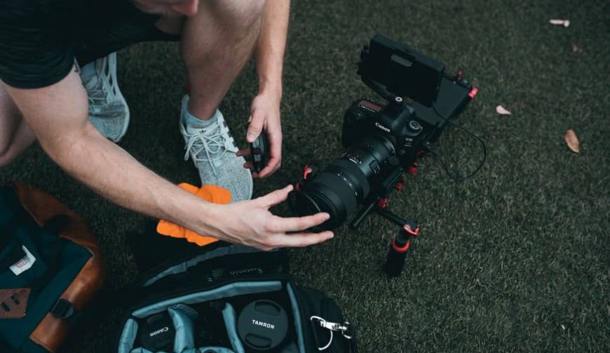 色彩心理学×动态美学，叠彩区产品视频拍摄公司唤醒感官冲击力