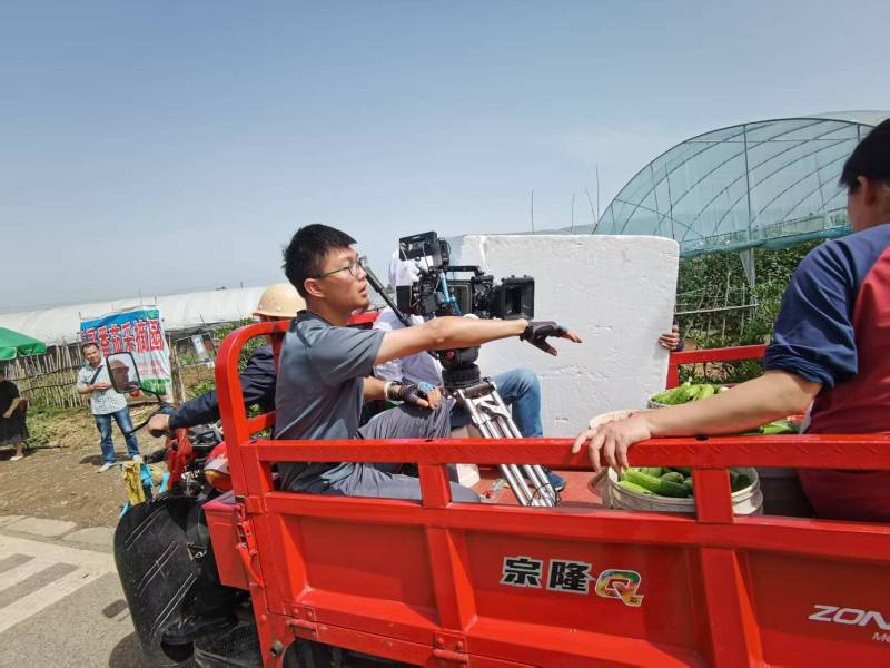 电商爆款背后的推手：叠彩区产品视频拍摄公司精准捕捉卖点痛点